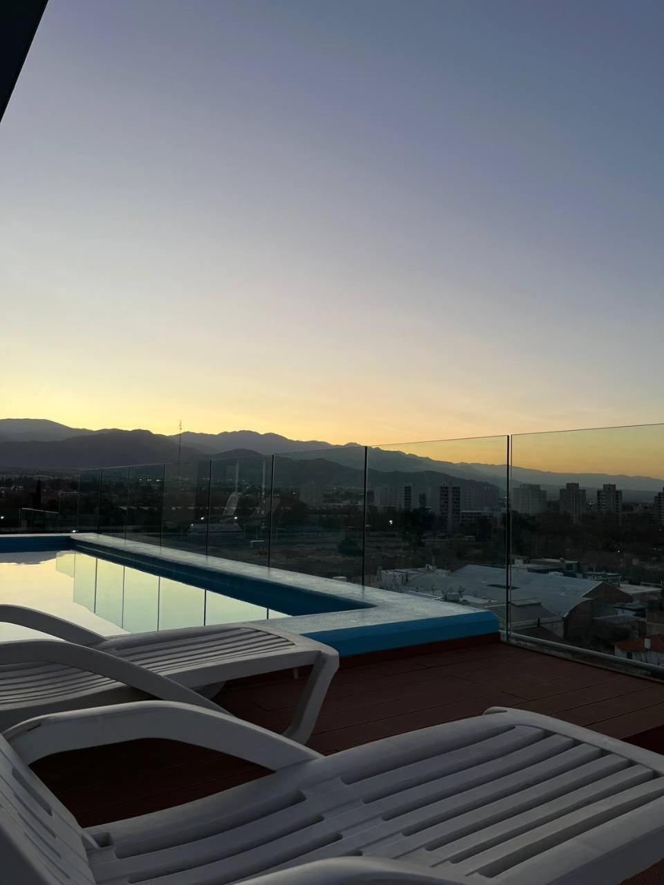 Apartamento Centrico Con Las Mejores Vistas De Mendoza Kültér fotó